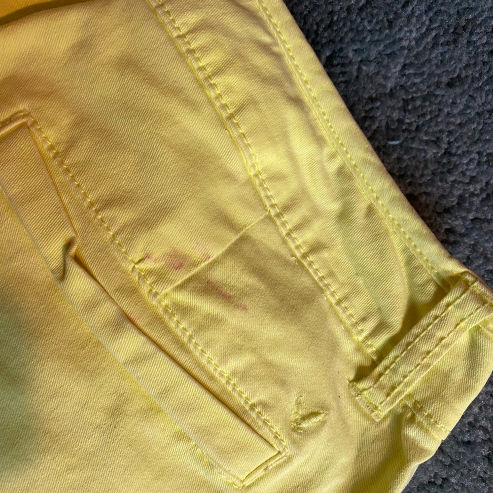 Shorts - Picture 2 of 4